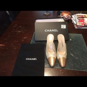 Chanel dress up
